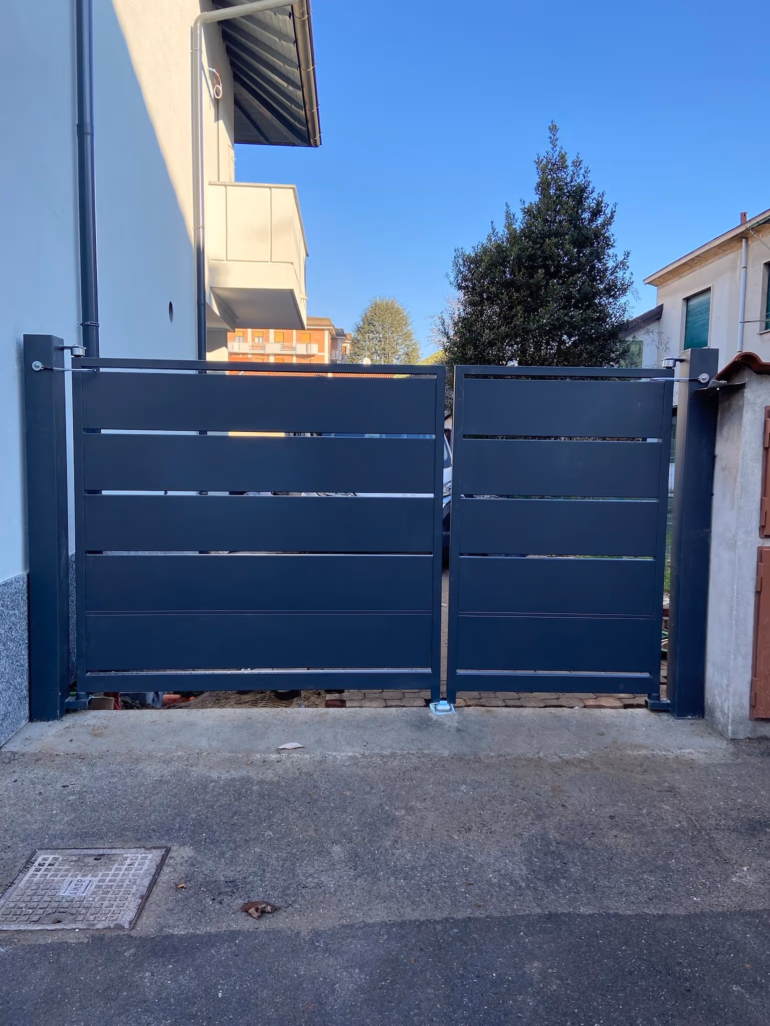 Cancello e recinzione in lamiera taglio laser