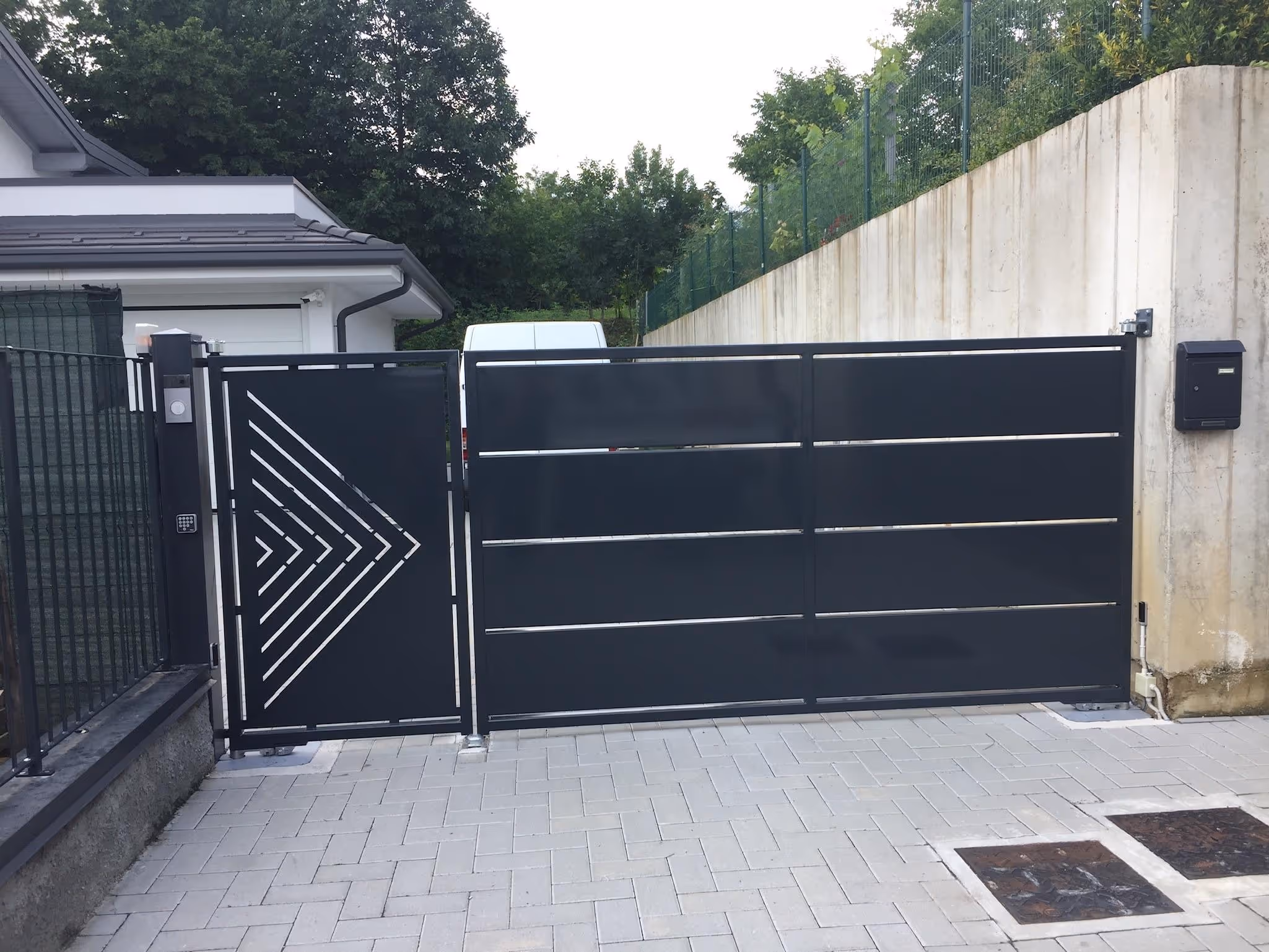 cancelli ferro e taglio laser su misura