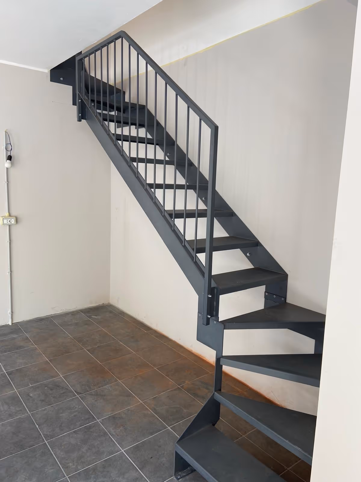 Scala su misura interna su misura in ferro