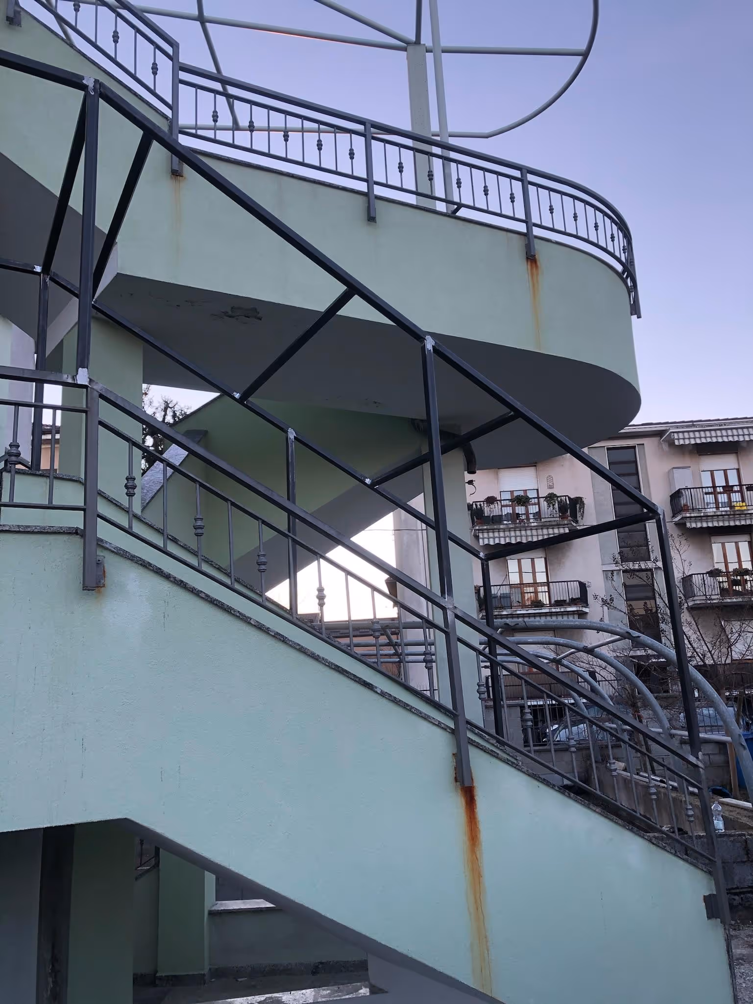 ringhiere in ferro battuto per scale